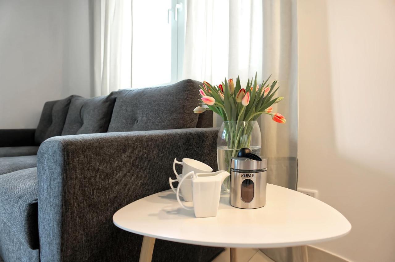 Modern Wohnen I Smart Tv I Terrasse I 2X Parkplatz I 2 Schlafzimmer I 6 Schlafplaetze バート・エーンハウゼン エクステリア 写真