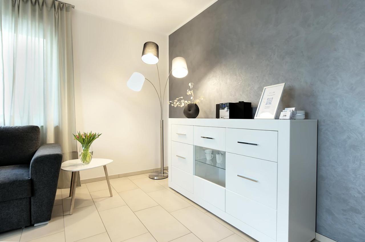 Modern Wohnen I Smart Tv I Terrasse I 2X Parkplatz I 2 Schlafzimmer I 6 Schlafplaetze バート・エーンハウゼン エクステリア 写真